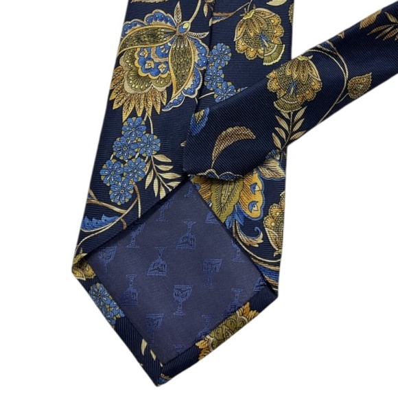 DION Navy Floral Leaf Silk DESIGNER Tie HANDMADE CANADA - Picture 4 of 4